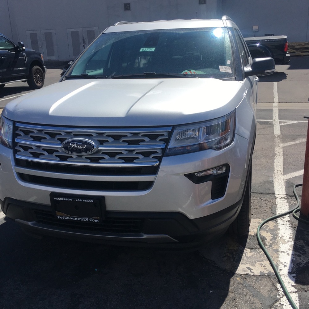 Trucks van suv cars anything u need i can qualify